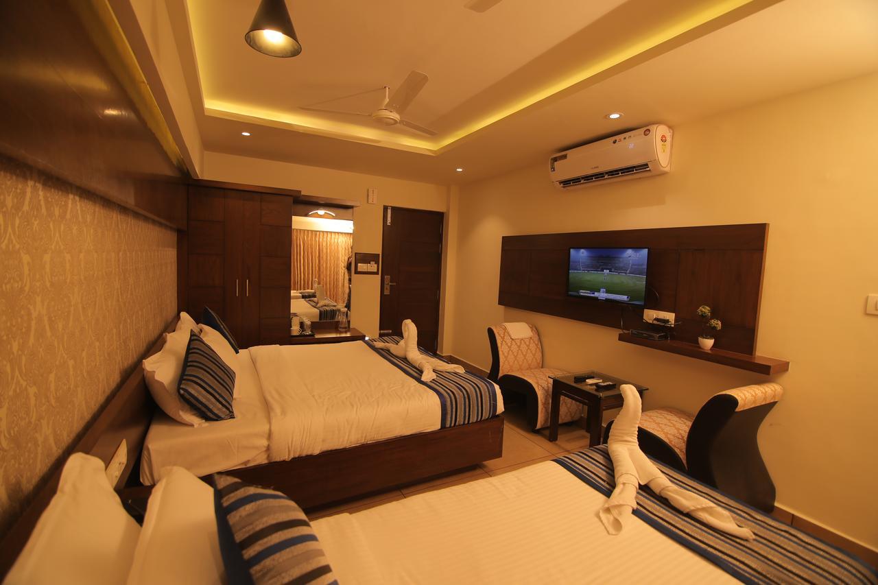 Canyon Sun Chennai Extérieur photo