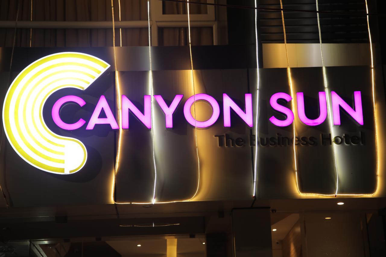 Canyon Sun Chennai Extérieur photo